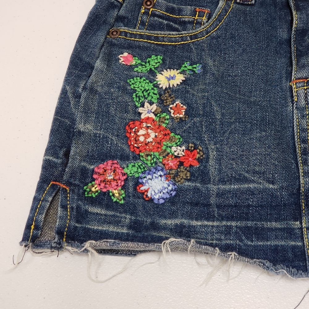 Mary Kate and Ashley Girls Denim Floral Skirt Size 7 - Picture 5 of 10